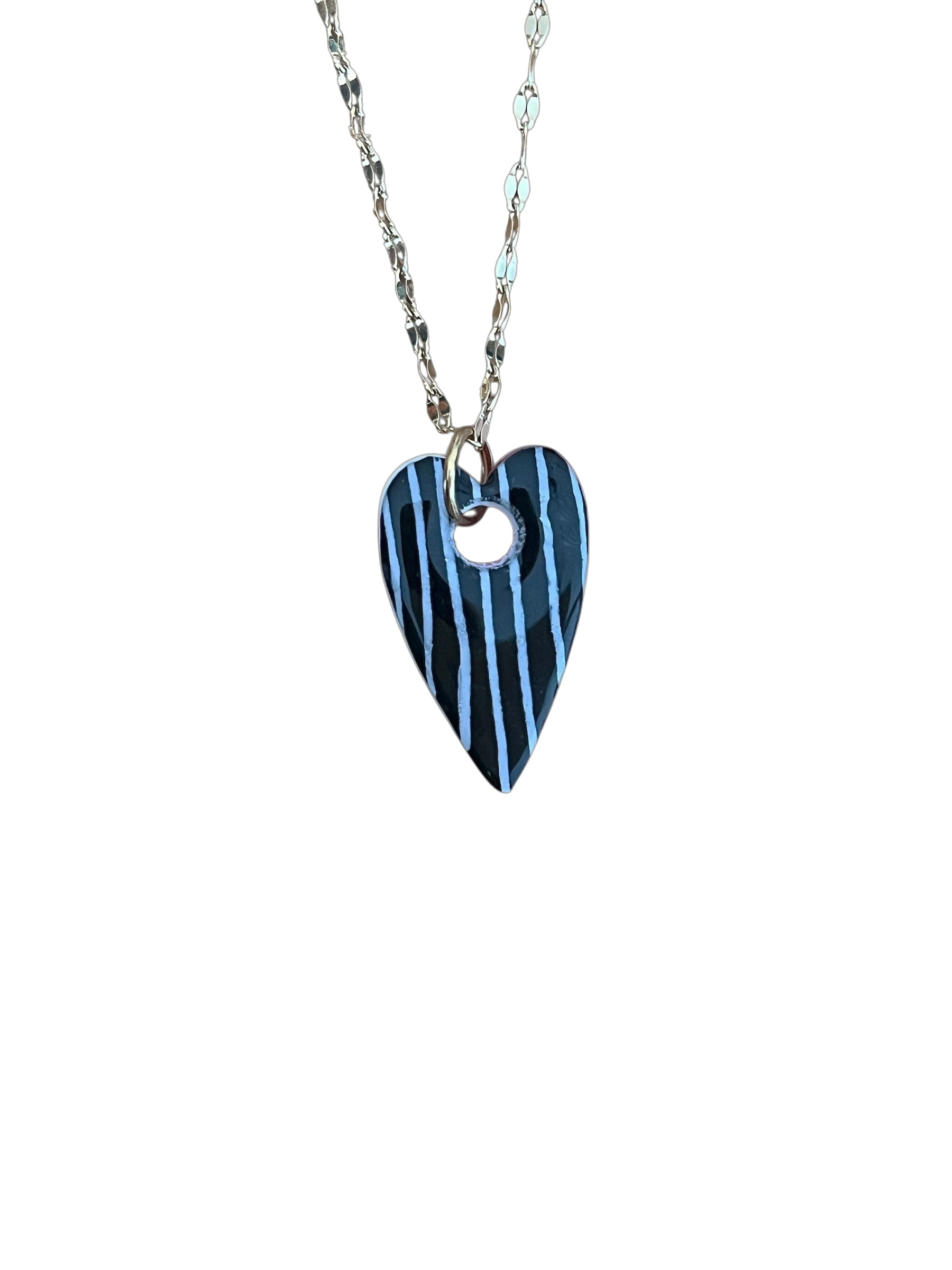 Collier coeur allongé 2 – Image 2